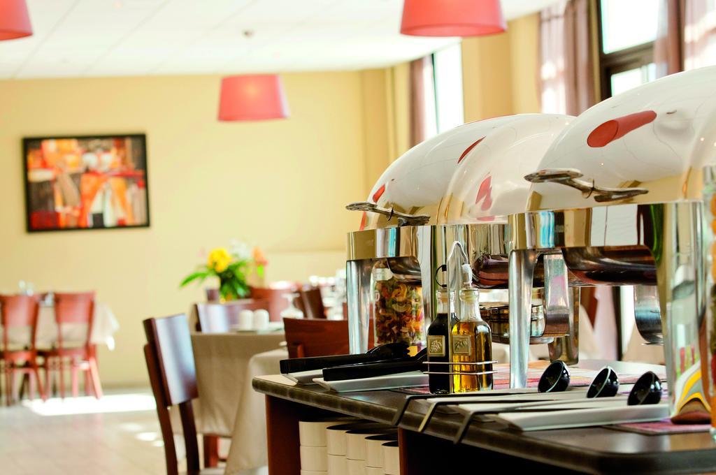 Vtf Le Grand Hotel Montgenèvre Екстериор снимка